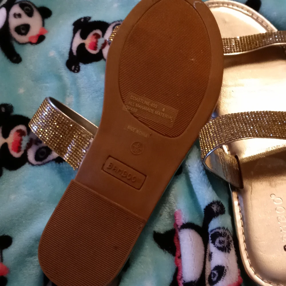 Sandals - Picture 3 of 4